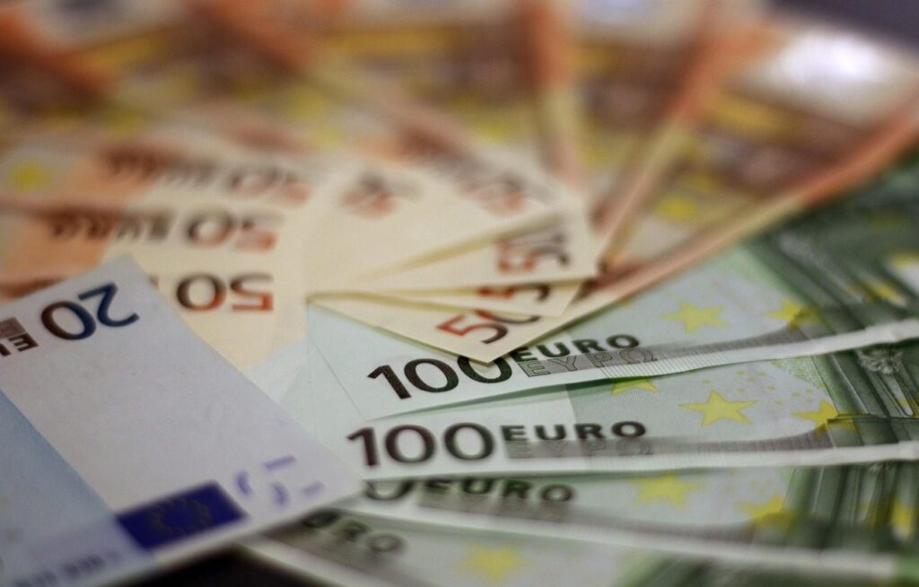 Irpef ipotesi riduzione aliquota redditi tra 50 60mila euro